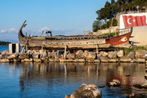 Walks along the water, Iskele